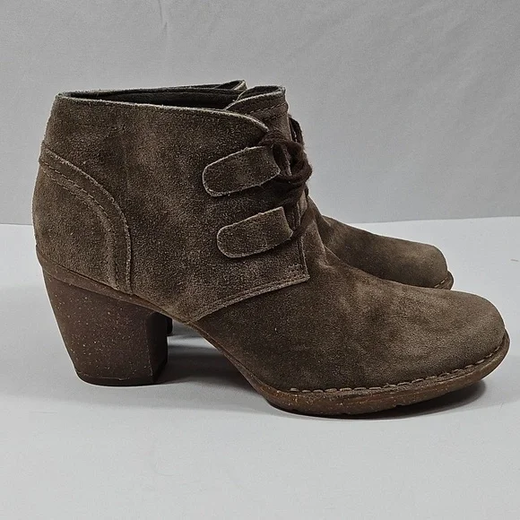 Clarks Artisan Carleta Lyon Mushroom Brown Suede Leather Lace Up Ankle Bootie - Picture 6 of 16